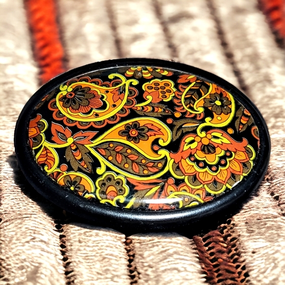 Vintage floral design oval brooch. - Picture 2 of 7